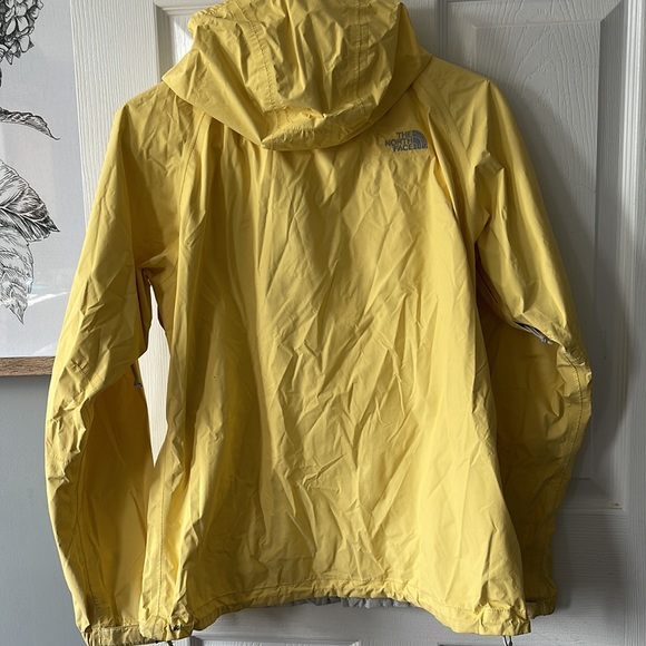 Used Condition North Face Rain Shell - Picture 6 of 6